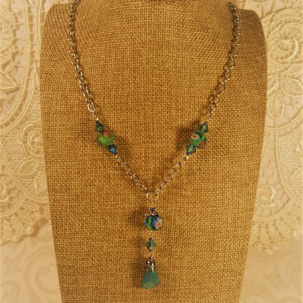 necklace glass beaded